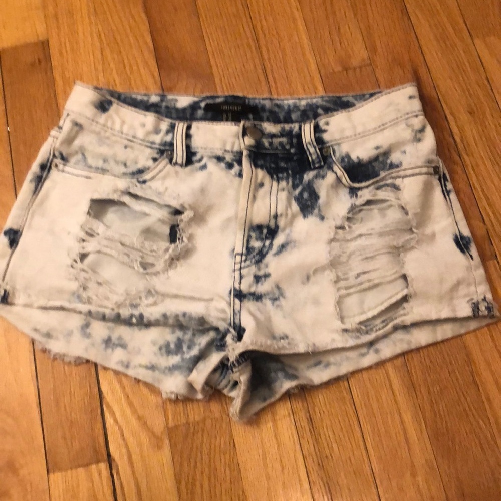 White-washed denim jean shorts